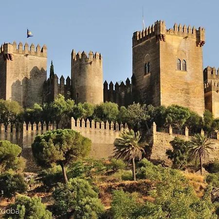 La Muralla De San Lorenzo Cordova